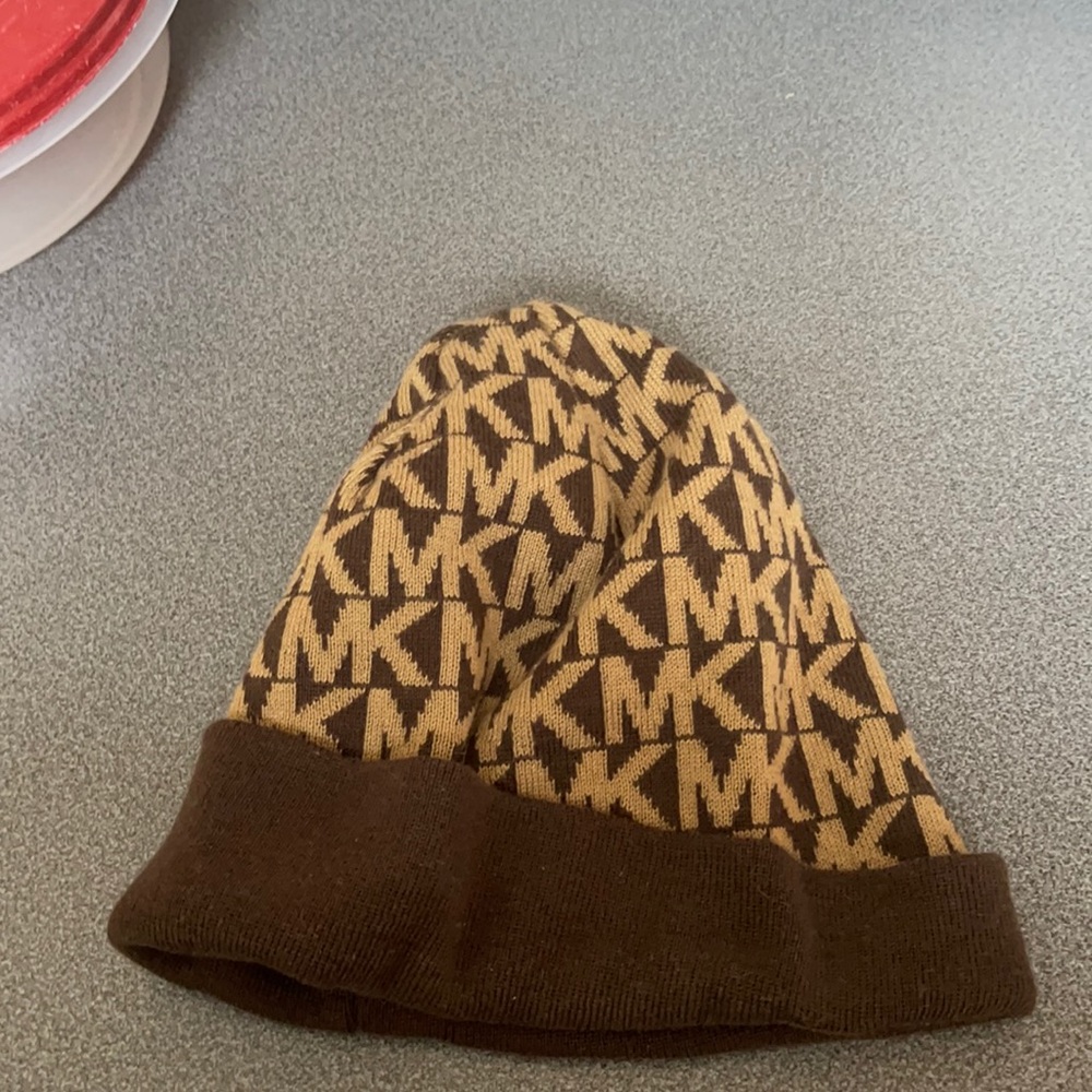 Cute Michael kors winter hat